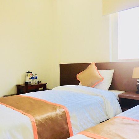 Hung Long Hostel Хюе Екстер'єр фото