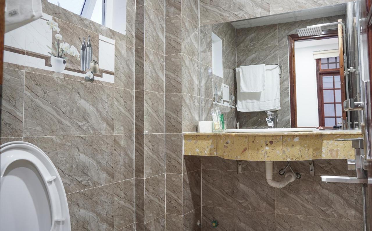 Hung Long Hostel Хюе Екстер'єр фото